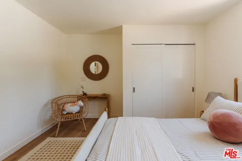 $1,350,000 | 22060 Independencia Street, Woodland Hills, CA 91364