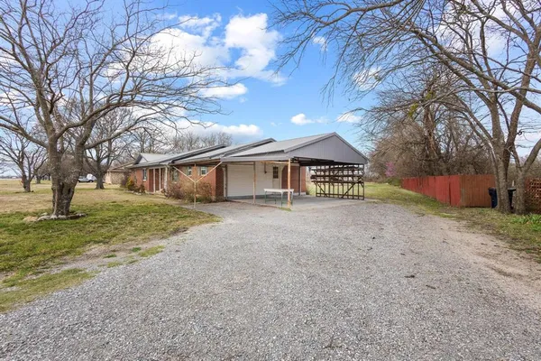 $340,000 | 1489 Beasley Boulevard, Whitewright, TX 75491