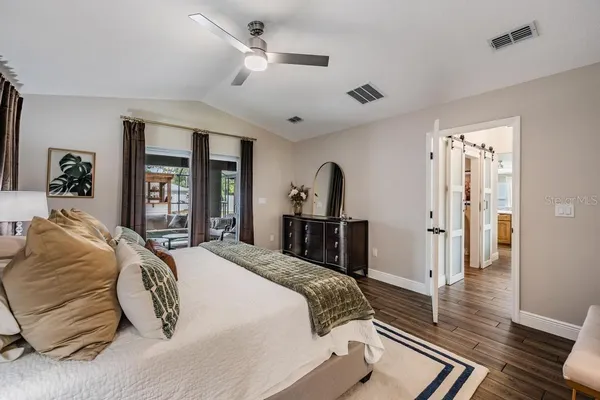 $3,300 | 106 1st Avenue Northeast, Lutz, FL 33549