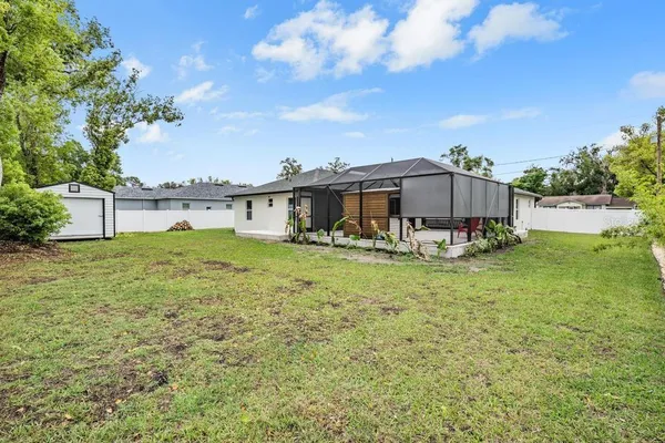 $3,300 | 106 1st Avenue Northeast, Lutz, FL 33549