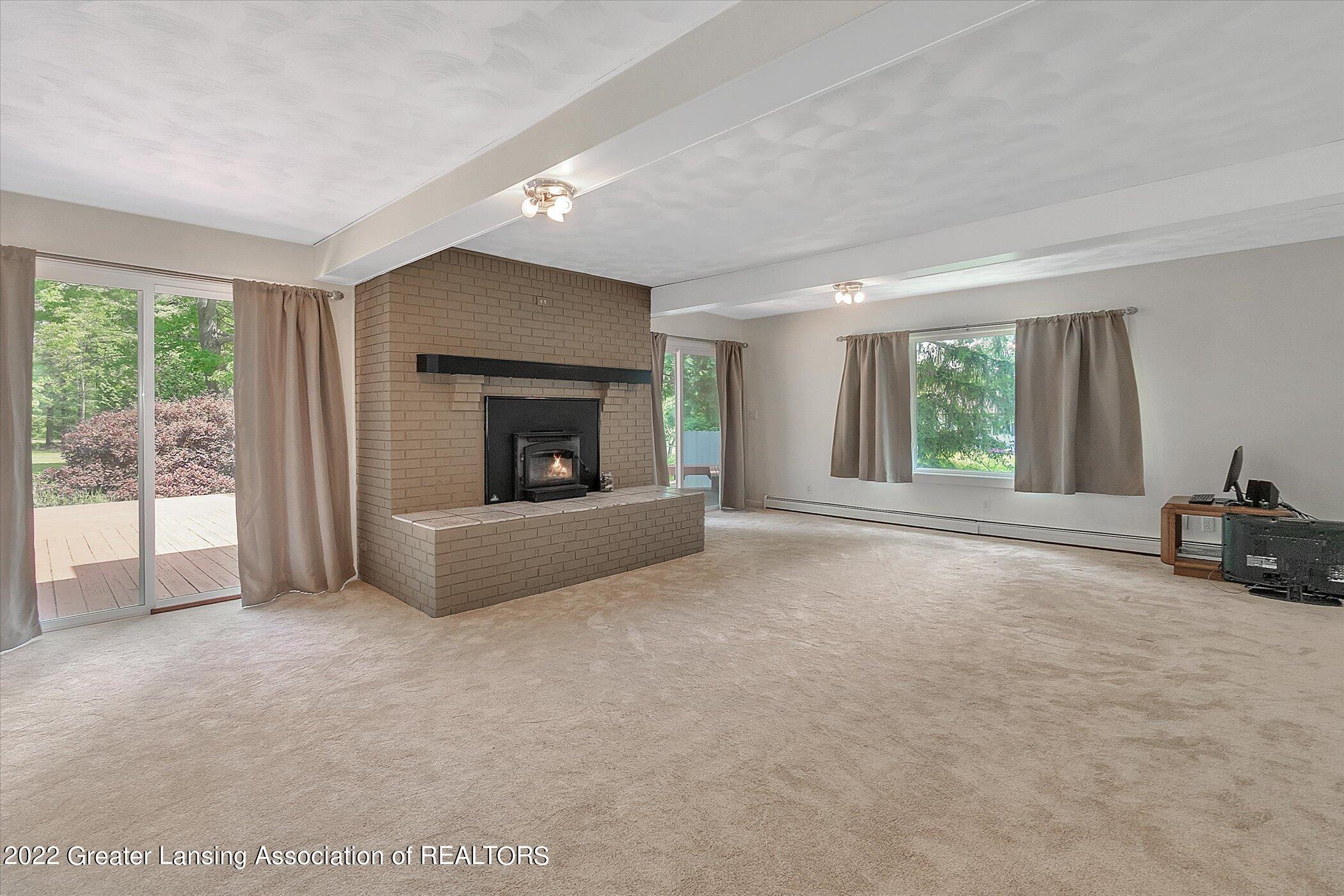 5080 Meridian Road Williamston, MI 48895 - Photo 13 of 32 Living Room
