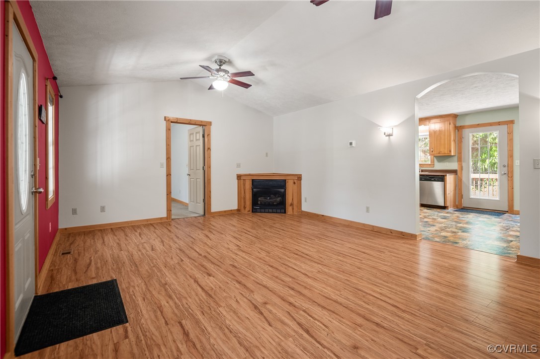 14560 Meade Road Amelia Court House, VA 23002 - Photo 6 of 44 Gallery Image 6
