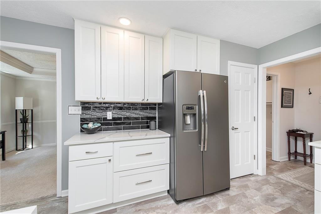 12302 Charing Cross Road Carmel, IN 46033 - Photo 16 of 28 Gallery Image 16
