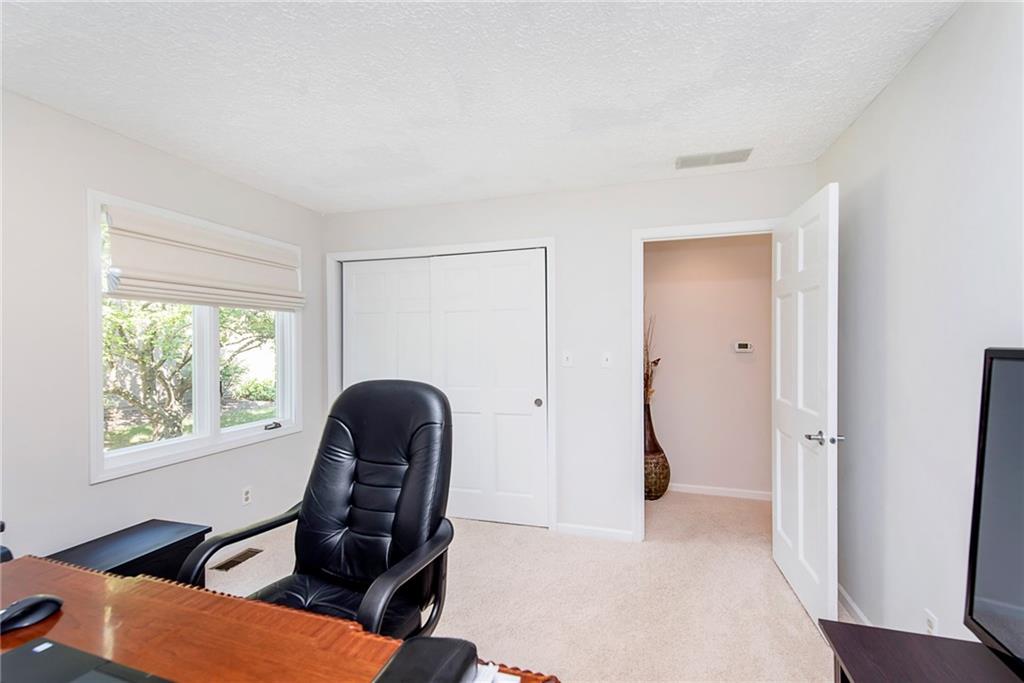 12302 Charing Cross Road Carmel, IN 46033 - Photo 6 of 28 Gallery Image 6