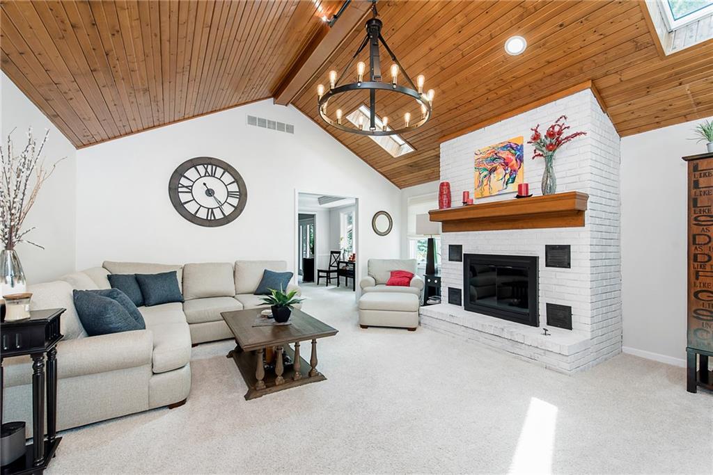 12302 Charing Cross Road Carmel, IN 46033 - Photo 7 of 28 Gallery Image 7