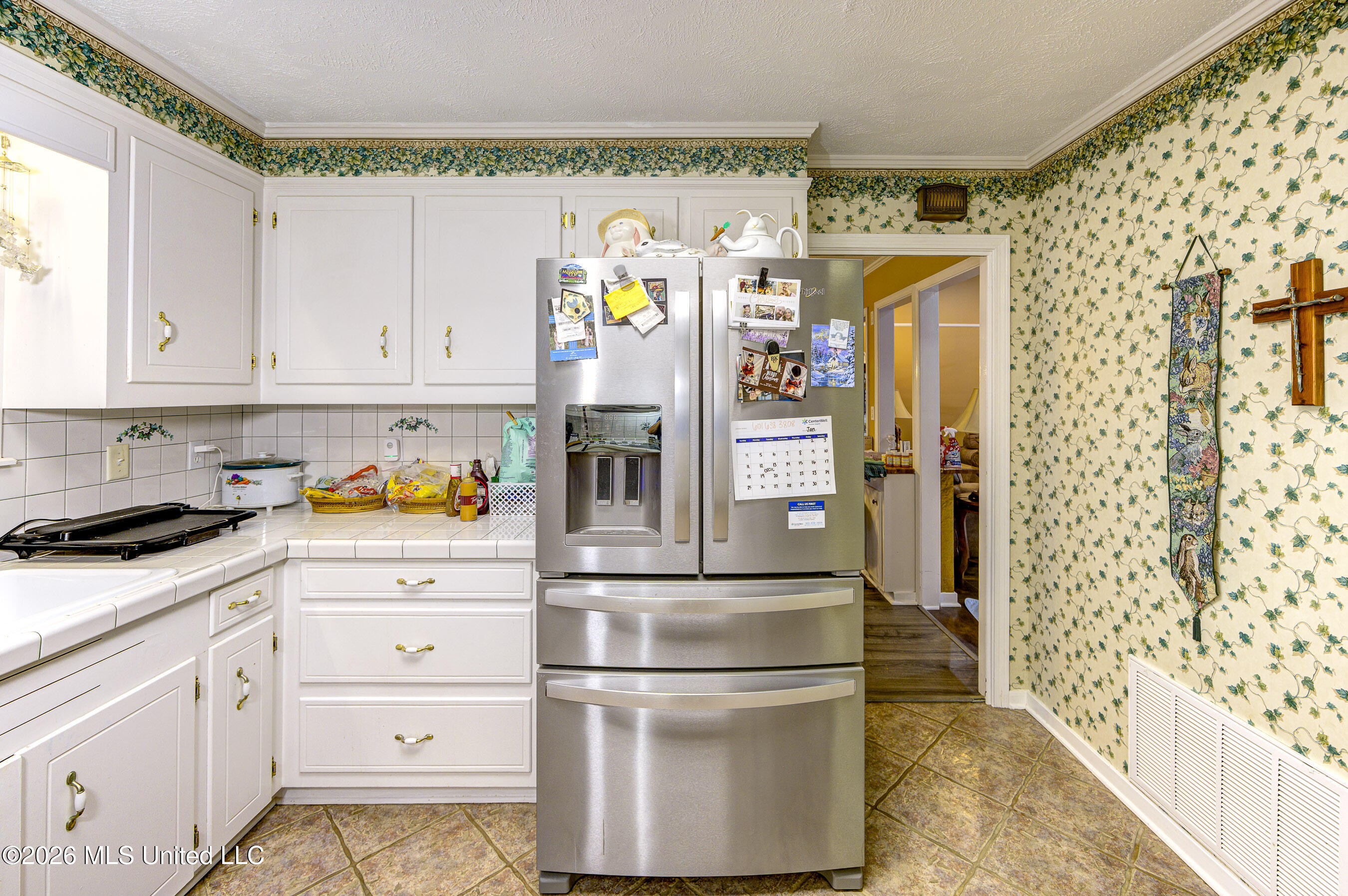 444 Ridgewood Street, Unit 444 Vicksburg, MS 39180 - Photo 12 of 25 Kitchen 4