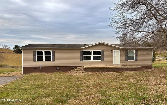 $205,000 | 112 Sunflower Lane, New Tazewell, TN 37825