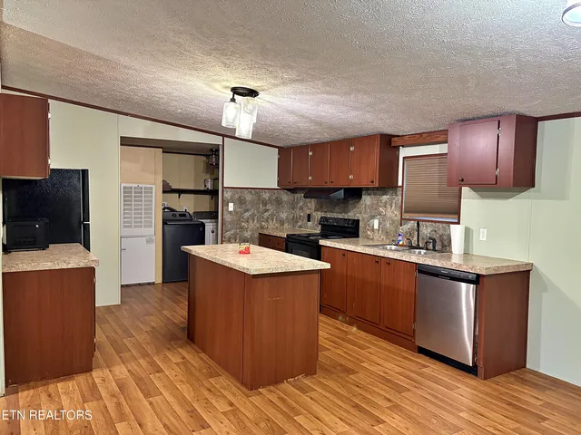 $205,000 | 112 Sunflower Lane, New Tazewell, TN 37825