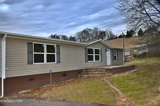 $205,000 | 112 Sunflower Lane, New Tazewell, TN 37825