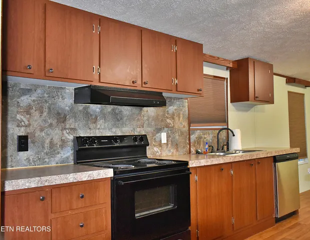 $205,000 | 112 Sunflower Lane, New Tazewell, TN 37825