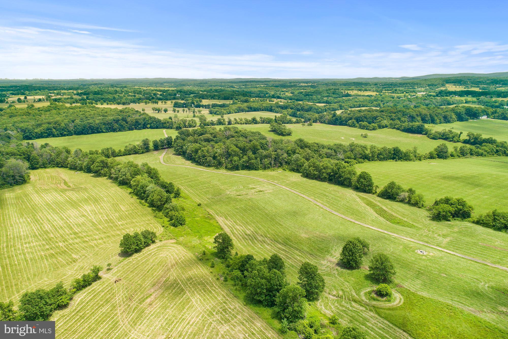 8160 Frogtown Road Marshall, VA 20115 - Photo 18 of 34 a view of a city with an ocean