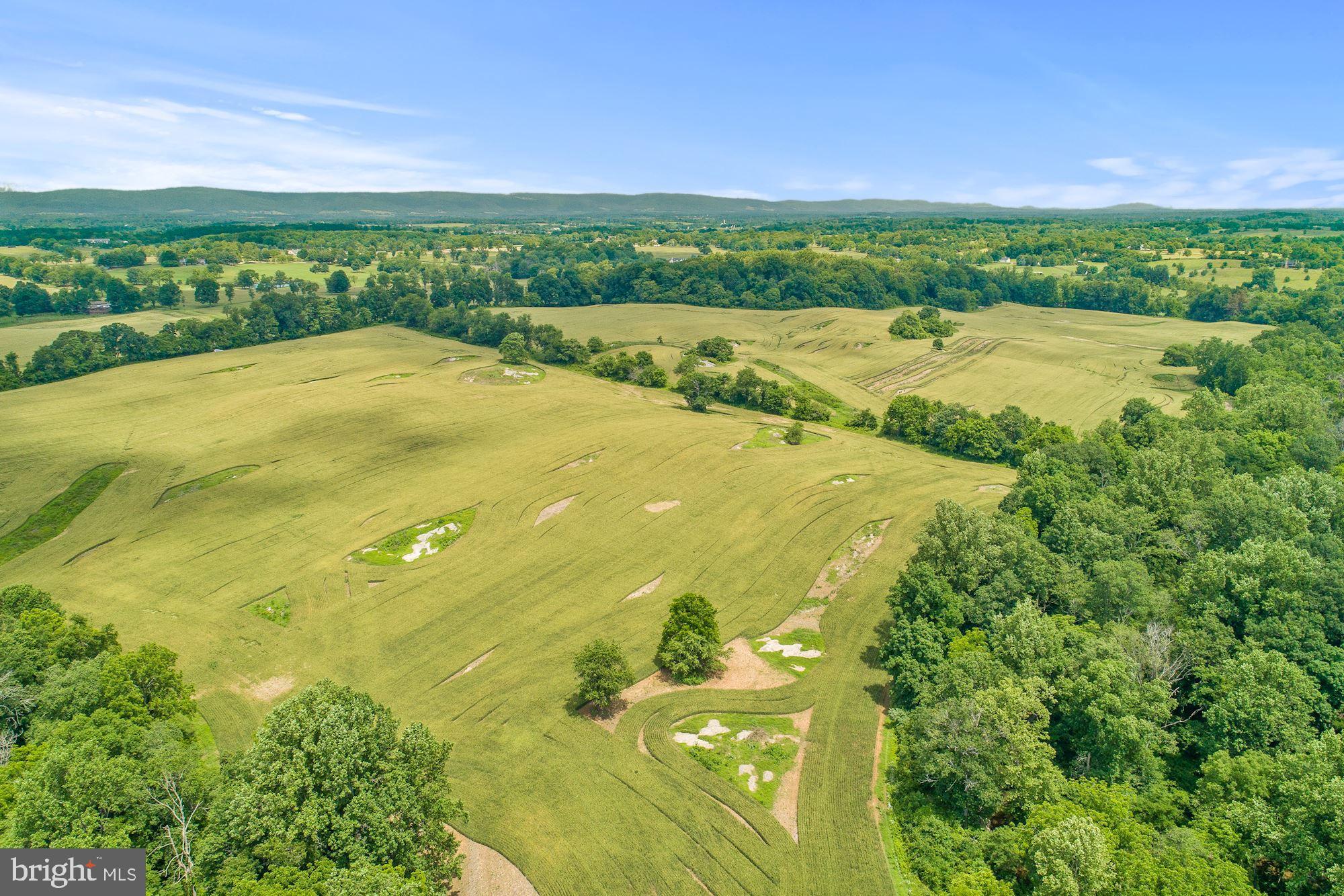 8160 Frogtown Road Marshall, VA 20115 - Photo 10 of 34 a view of an ocean from a balcony