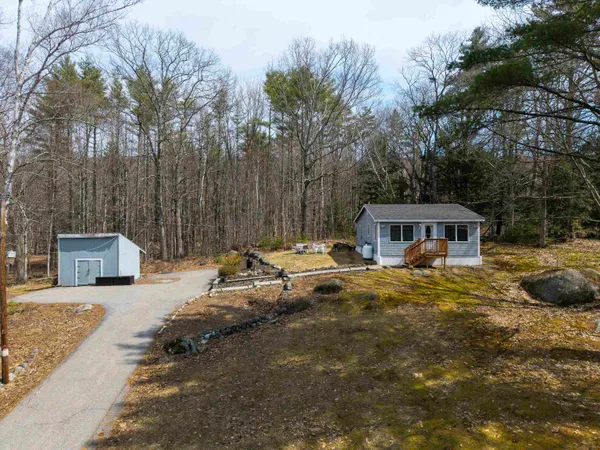 $374,900 | 25 Mayhew Turnpike, Hebron, NH 03241