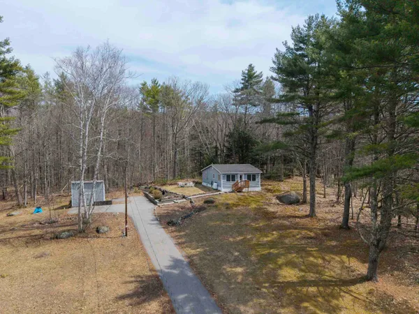 $374,900 | 25 Mayhew Turnpike, Hebron, NH 03241