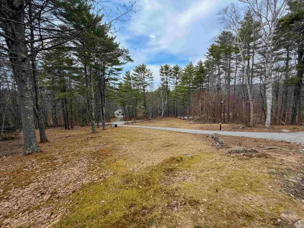 $374,900 | 25 Mayhew Turnpike, Hebron, NH 03241