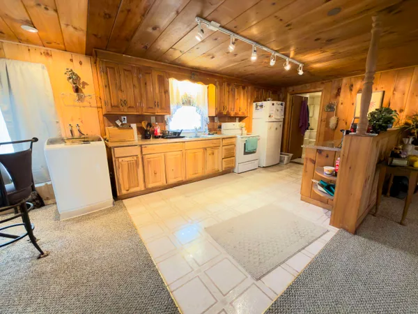 $374,900 | 25 Mayhew Turnpike, Hebron, NH 03241