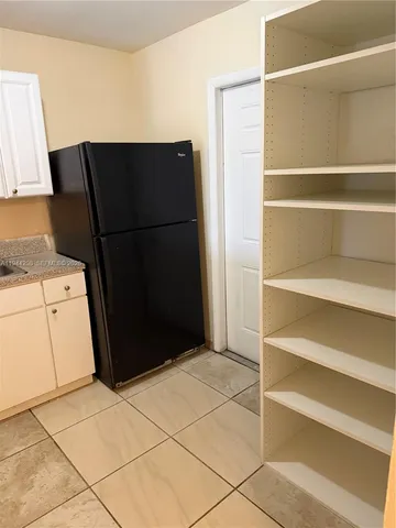 $1,950 | 15221 Northeast 6th Avenue, Unit A302, Miami, FL 33162