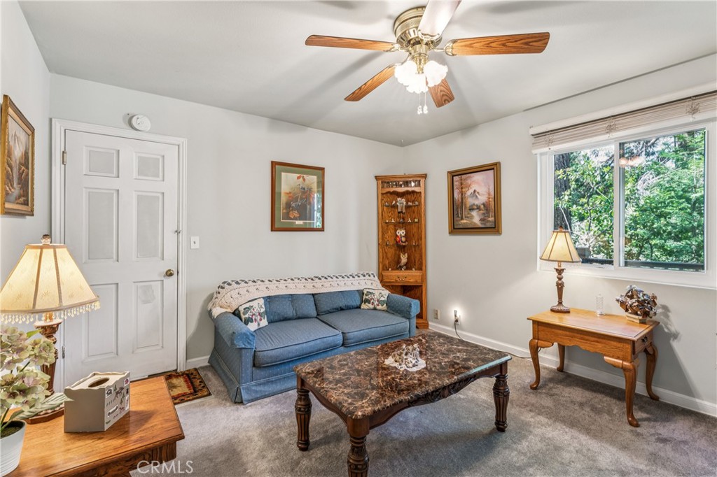 628 Grass Valley Road Lake Arrowhead, CA 92352 - Photo 21 of 64