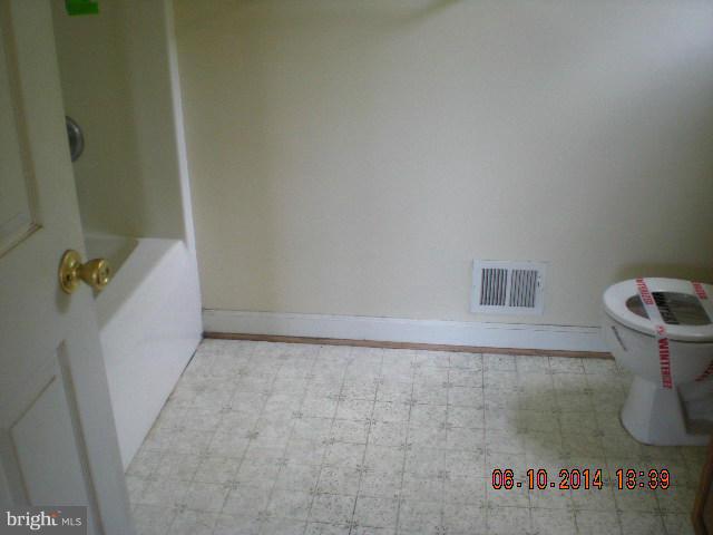 3536 Panhandle Road Front Royal, VA 22630 - Photo 23 of 23 Bath (Master)