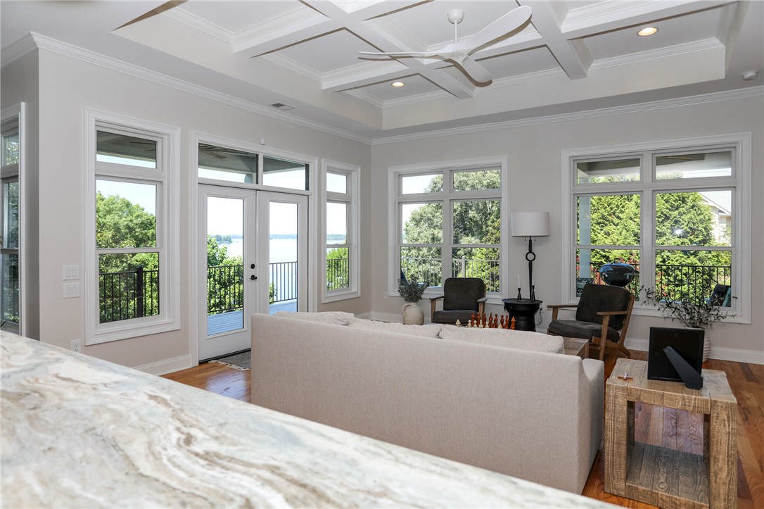 305 Wynswept Point Seneca, SC 29672 - Photo 14 of 49