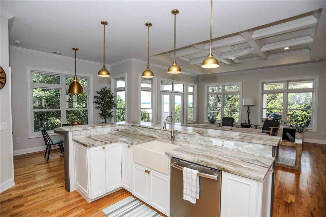 305 Wynswept Point Seneca, SC 29672 - Photo 18 of 49