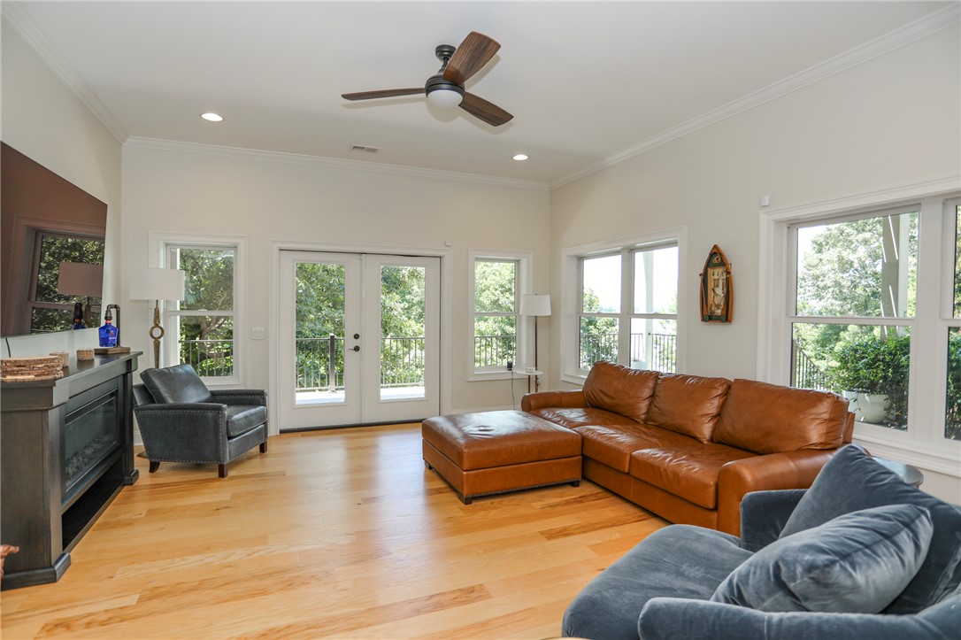 305 Wynswept Point Seneca, SC 29672 - Photo 32 of 49