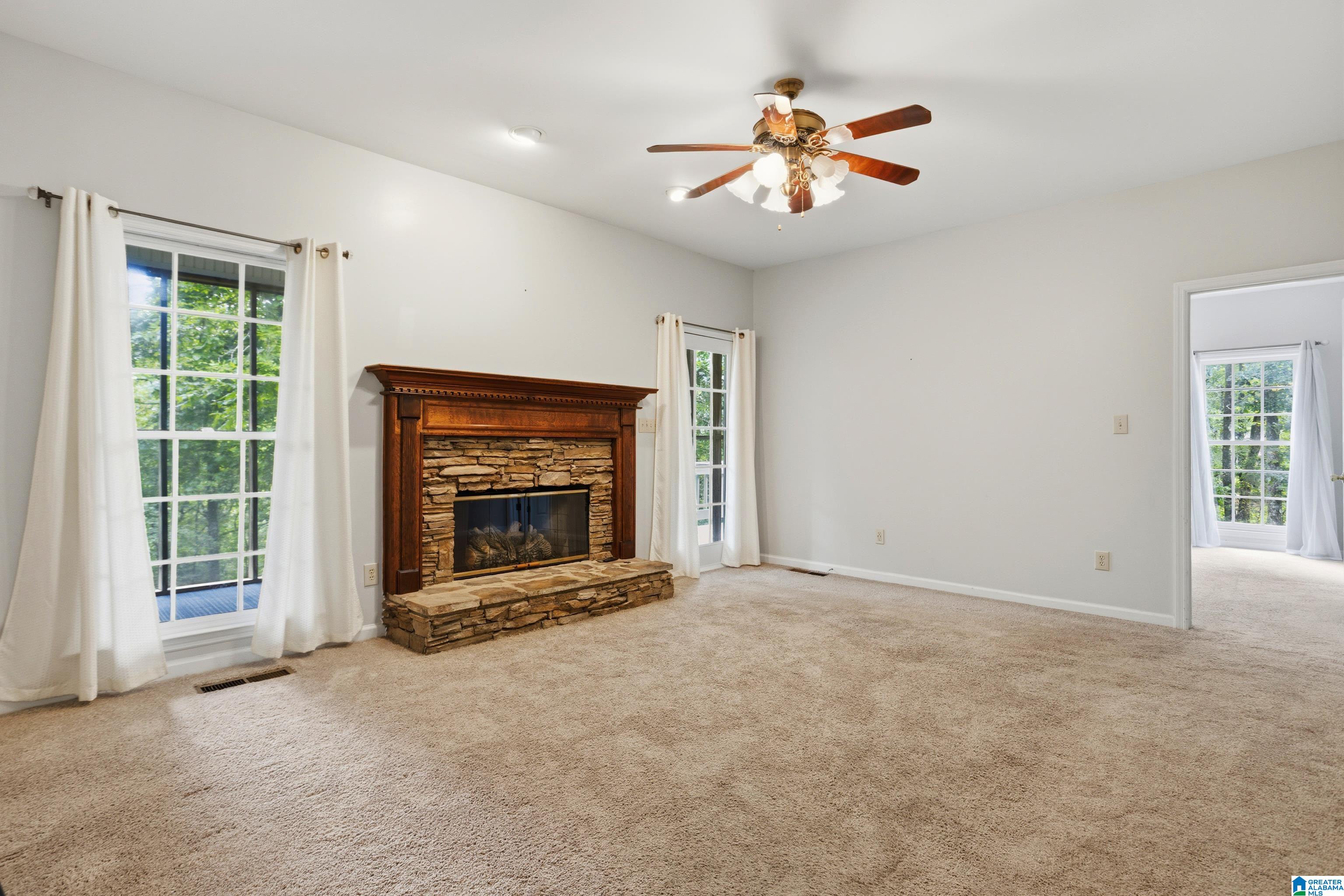 205 Chestnut Circle Alabaster, AL 35007 - Photo 9 of 46