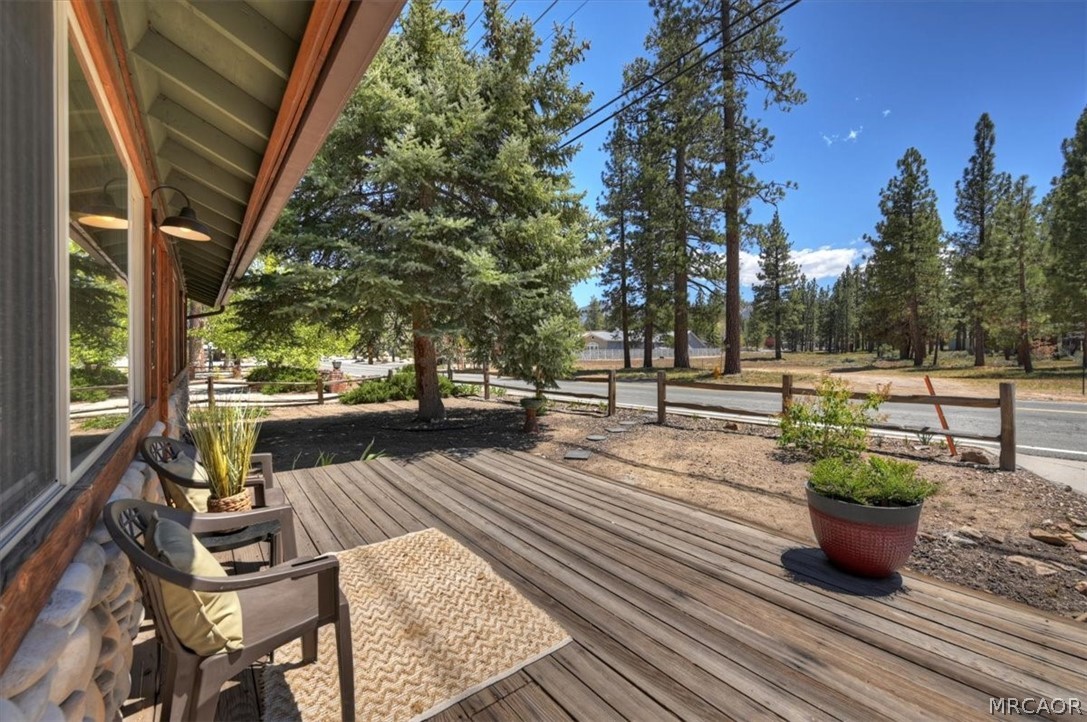 42698 Fox Farm Road Big Bear Lake, CA 92315 - Photo 4 of 46