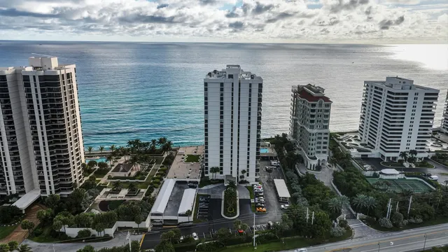 $750,000 | 5380 North Ocean Drive, Unit 8C, Singer Island, FL 33404