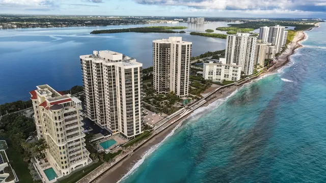 $750,000 | 5380 North Ocean Drive, Unit 8C, Singer Island, FL 33404