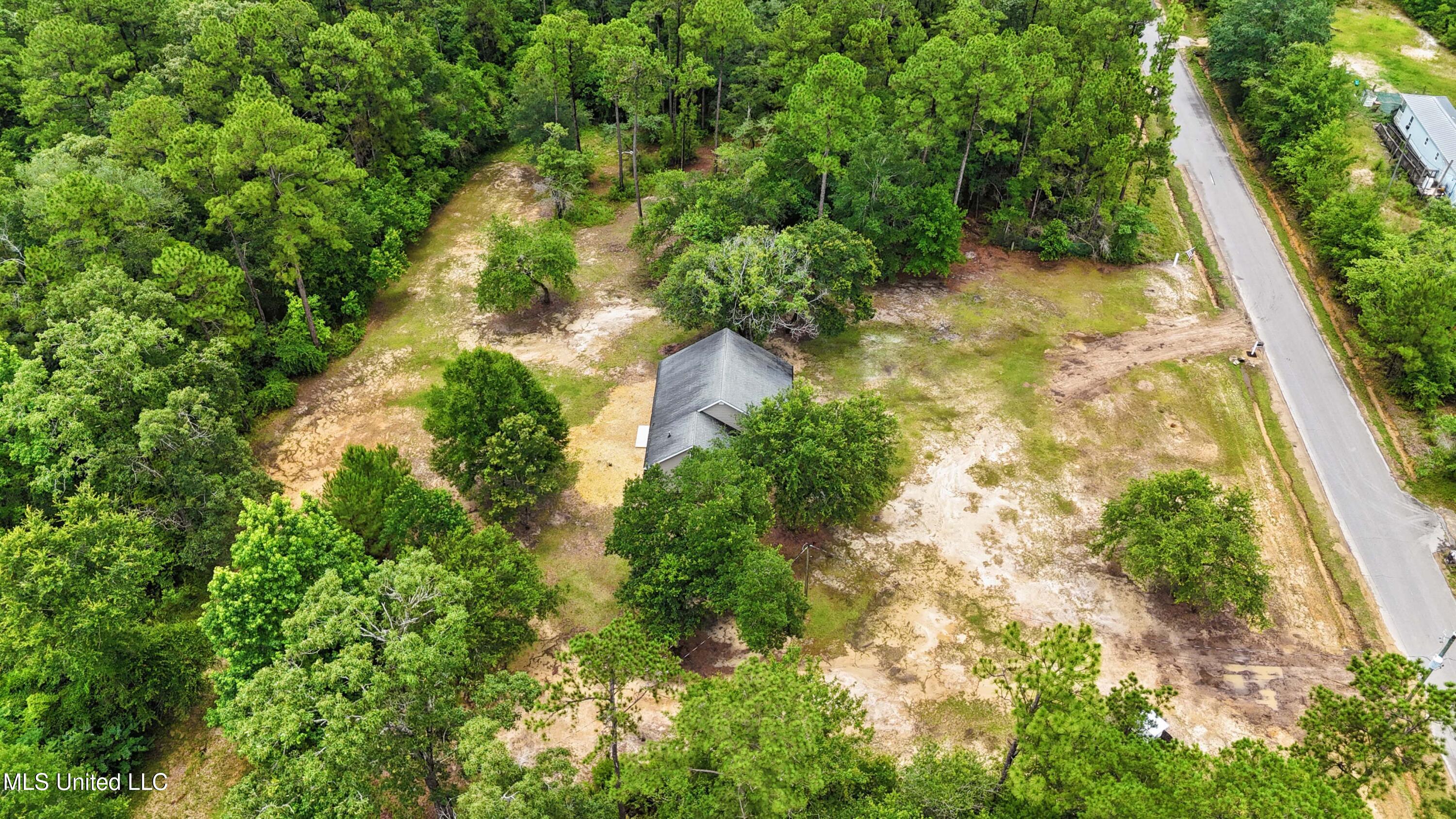 8228 Henley Road Pass Christian, MS 39571 - Photo 37 of 41 025