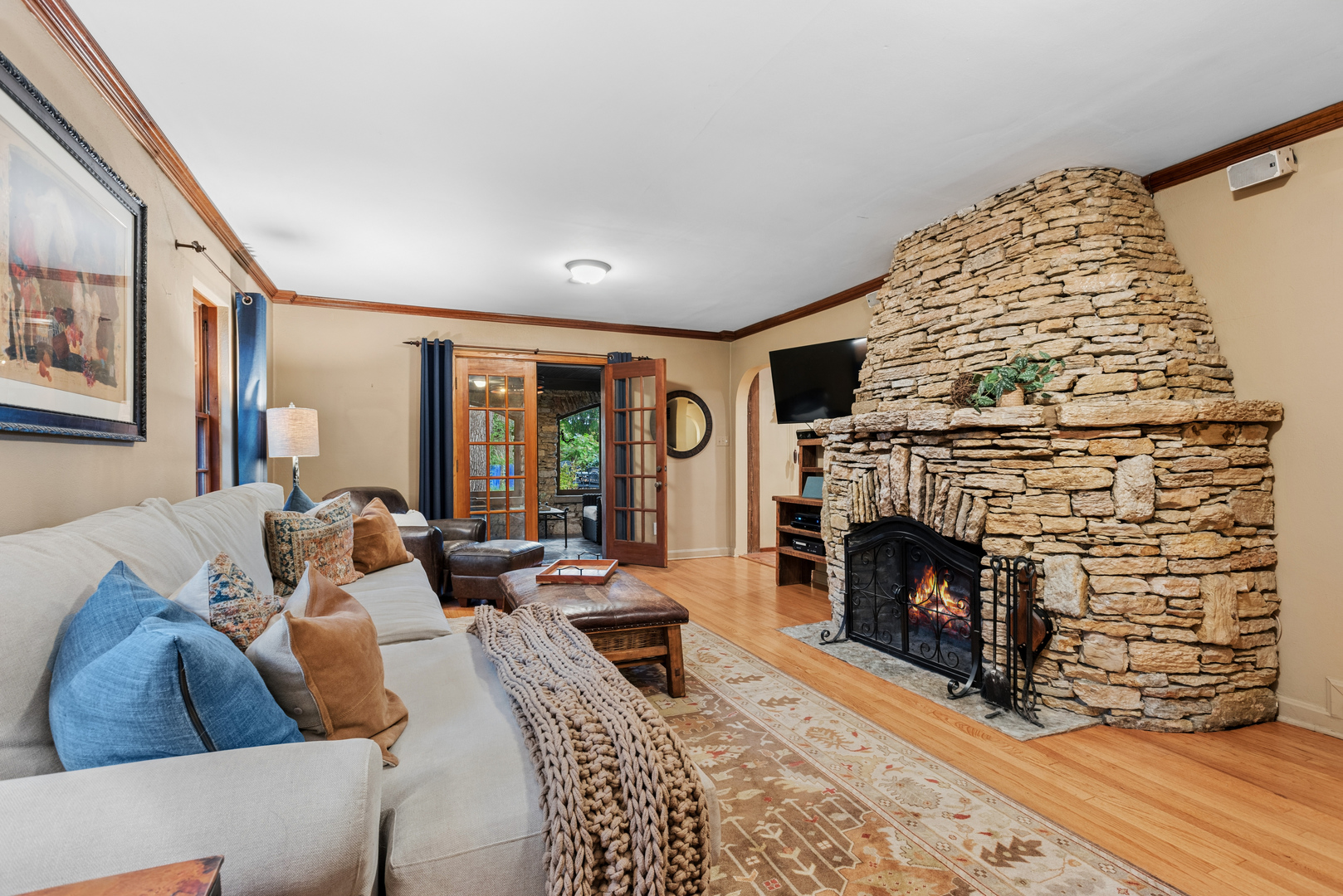 28W670 Batavia Road Warrenville, IL 60555 - Photo 2 of 46 Gallery Image 2