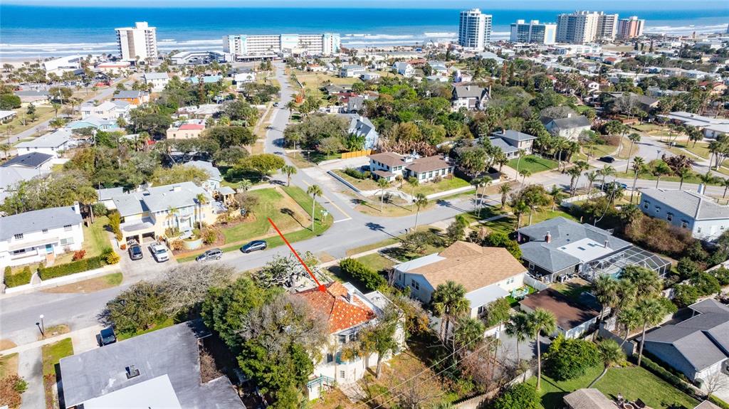 1616 Cres Ridge Road Daytona Beach, FL 32118 - Photo 31 of 40 an aerial view of residential houses with outdoor space