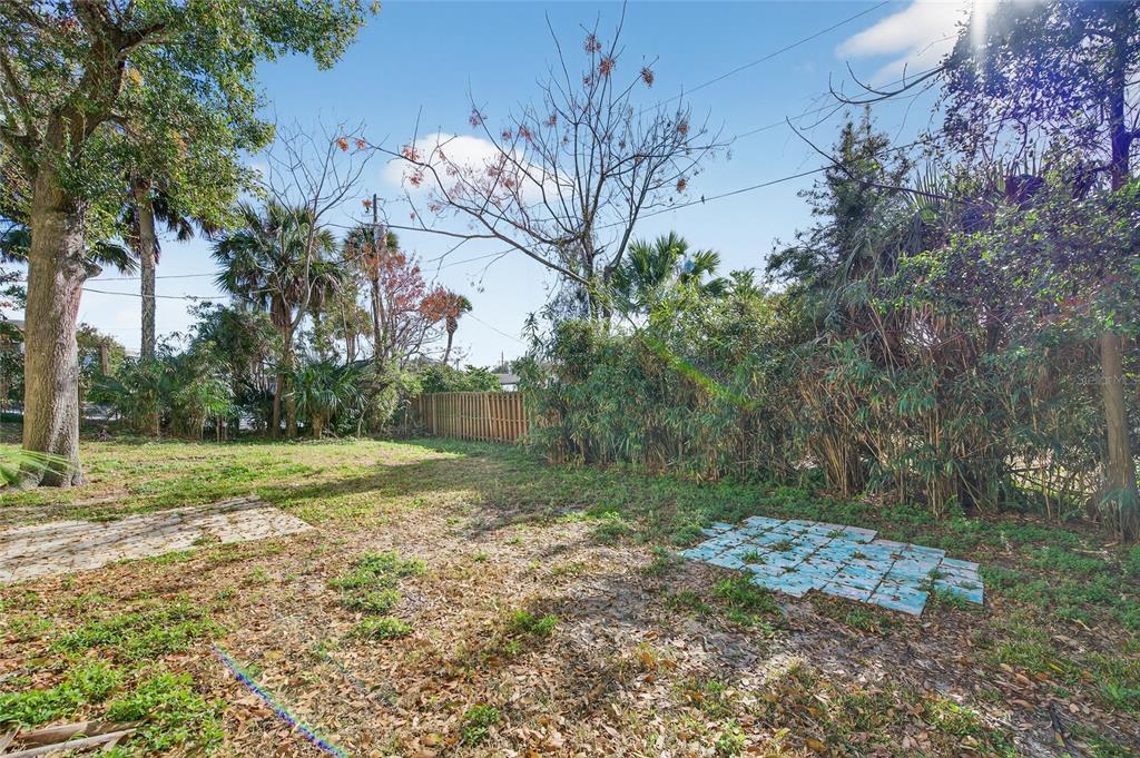 1616 Cres Ridge Road Daytona Beach, FL 32118 - Photo 40 of 40 a view of a backyard