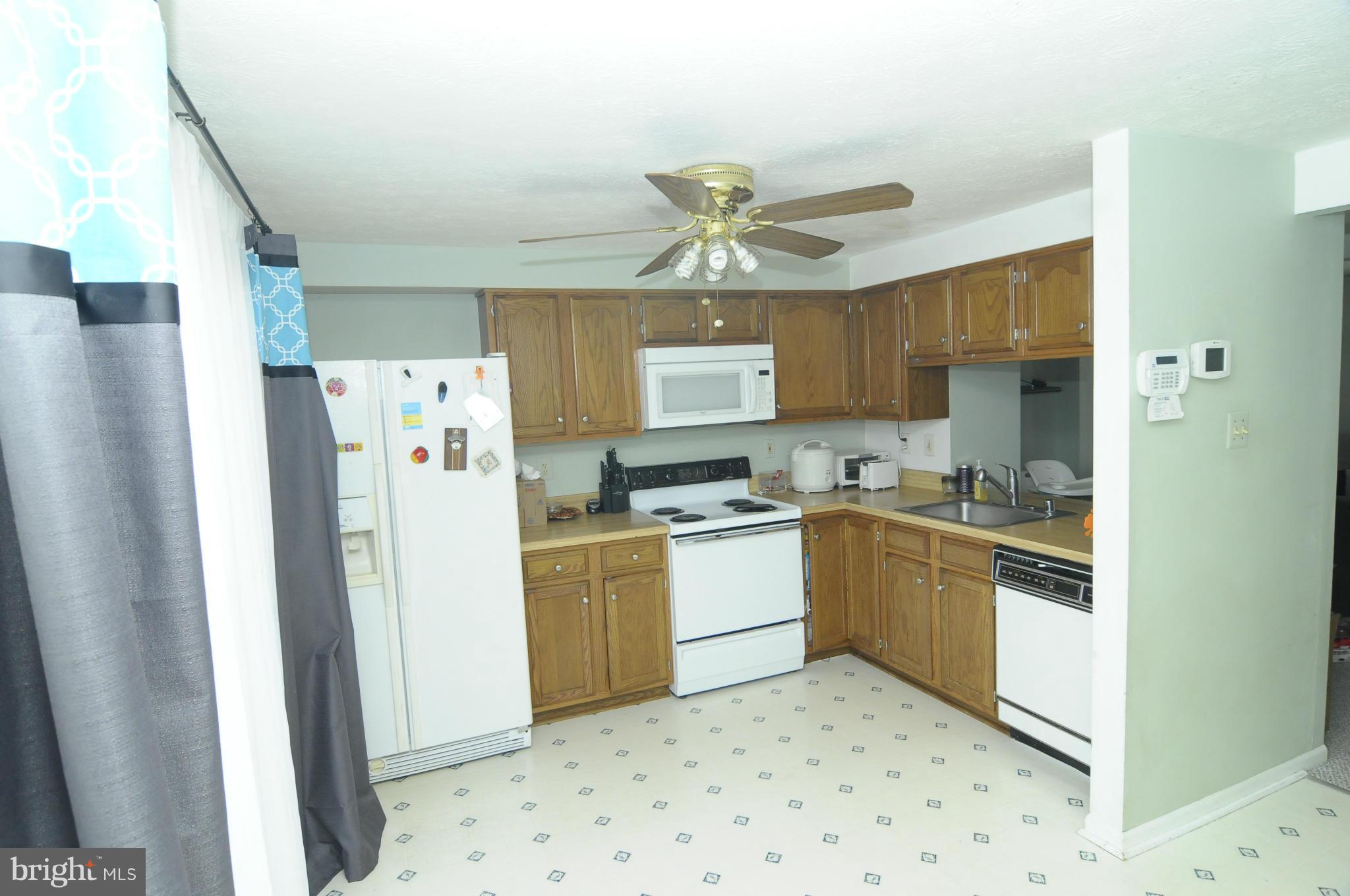 2250 Riding Crop Way Baltimore, MD 21244 - Photo 2 of 24 Kitchen