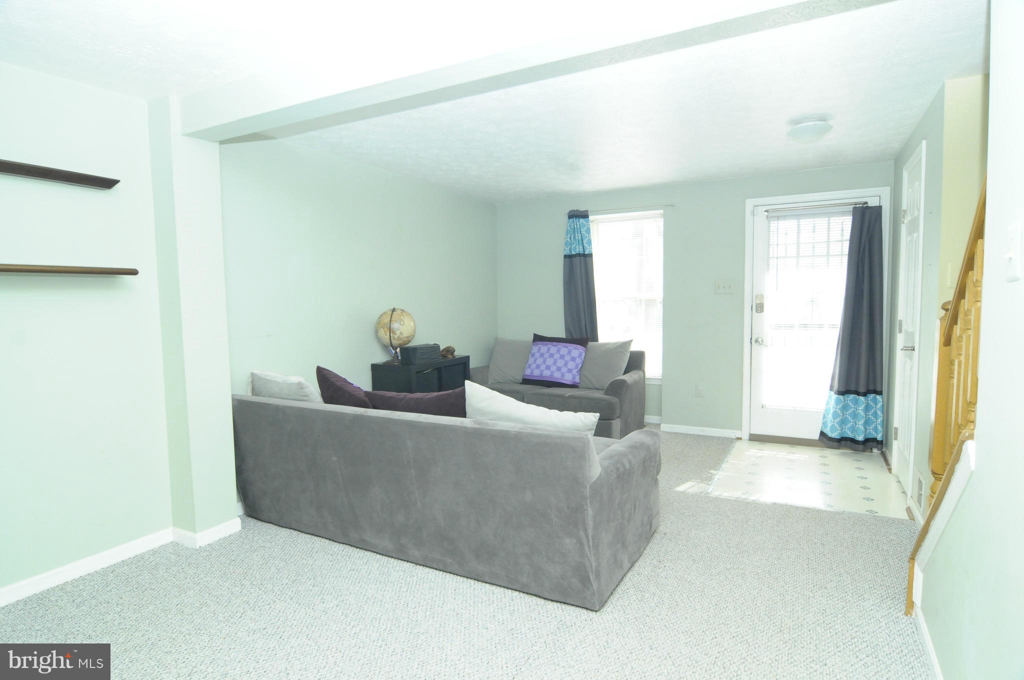 2250 Riding Crop Way Baltimore, MD 21244 - Photo 5 of 24 Living Room