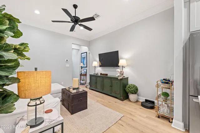 $300,000 | 312 Sandstone Avenue, Scott, LA 70583