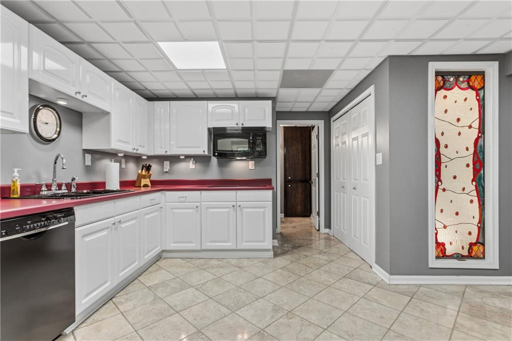 1025 Rays Road Stone Mountain, GA 30083 - Photo 36 of 56