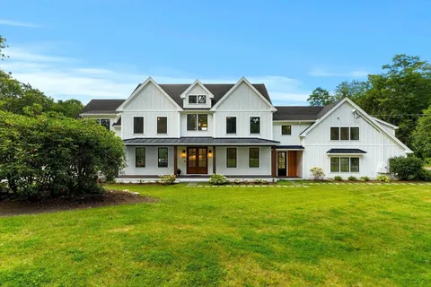 $3,525,000 | 19 Conant Road, Lincoln, MA 01773