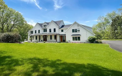 $3,525,000 | 19 Conant Road, Lincoln, MA 01773