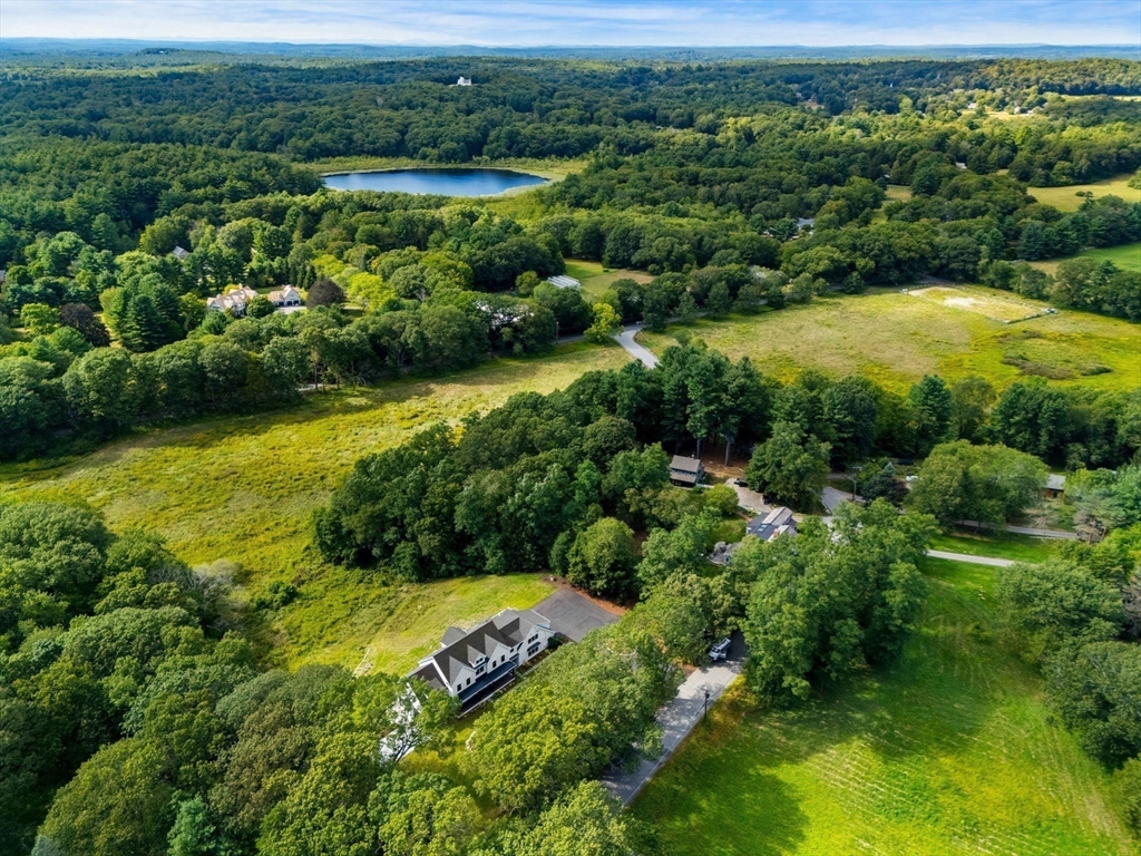 19 Conant Road Lincoln, MA 01773 - Photo 3 of 41