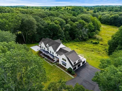 $3,525,000 | 19 Conant Road, Lincoln, MA 01773