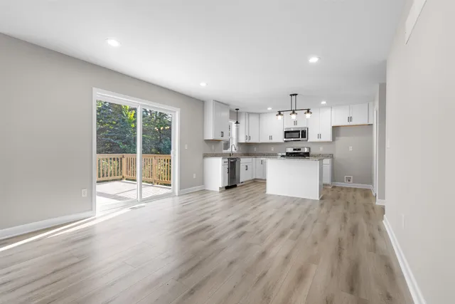 $374,900 | 7717 Cherry Hill Road, Cherry Valley, IL 61016