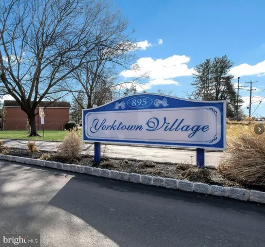 $259,000 | 422 Brandywine Court, Warminster, PA 18974