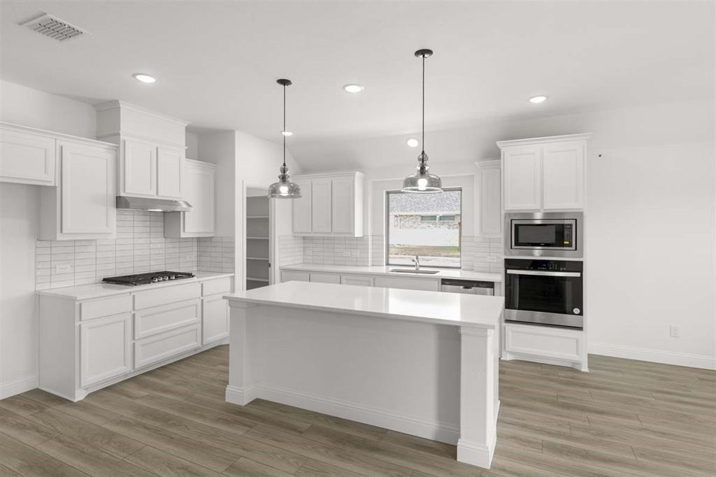 801 Trinity Street Van Alstyne, TX 75495 - Photo 8 of 18