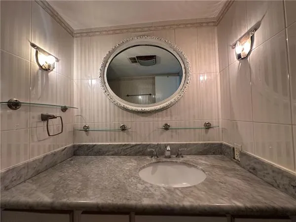 $1,450 | 3320 North Arnoult Road, Unit 213, Metairie, LA 70002