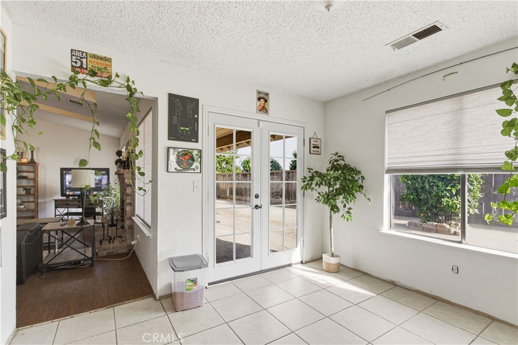 1418 Nut Tree Road Livingston, CA 95334 - Photo 14 of 33 a view of livingroom with furniture