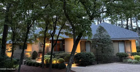 $865,000 | 65 Stoneykirk Drive, Pinehurst, NC 28374