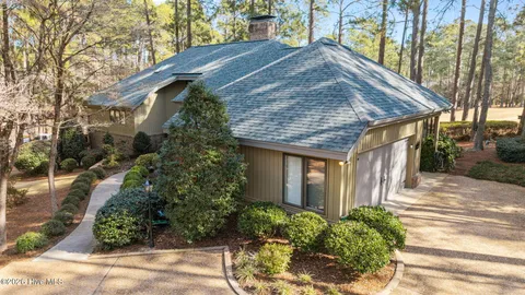 $865,000 | 65 Stoneykirk Drive, Pinehurst, NC 28374
