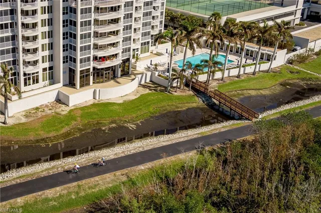 $1,285,000 | 6849 Grenadier Boulevard, Unit 2203, Naples, FL 34108